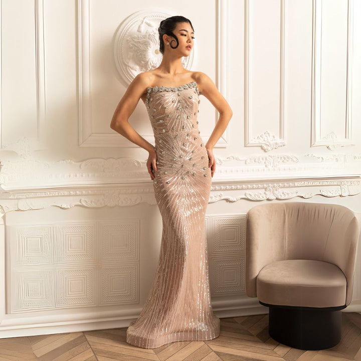 Aura | Elegantes Abendkleid mit Pailletten und Stickerei