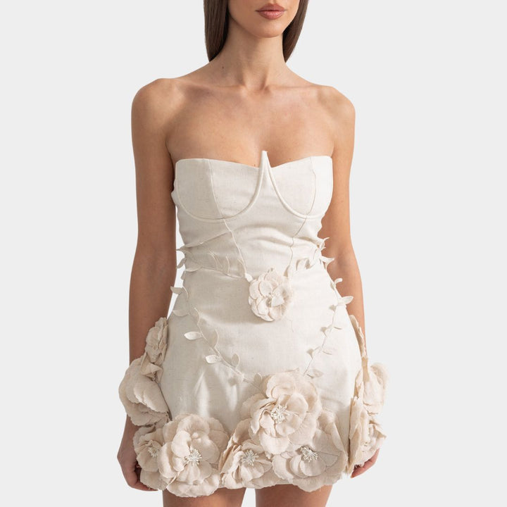 Alice | Trägerloses Minikleid mit 3D-Blüten für Frauen