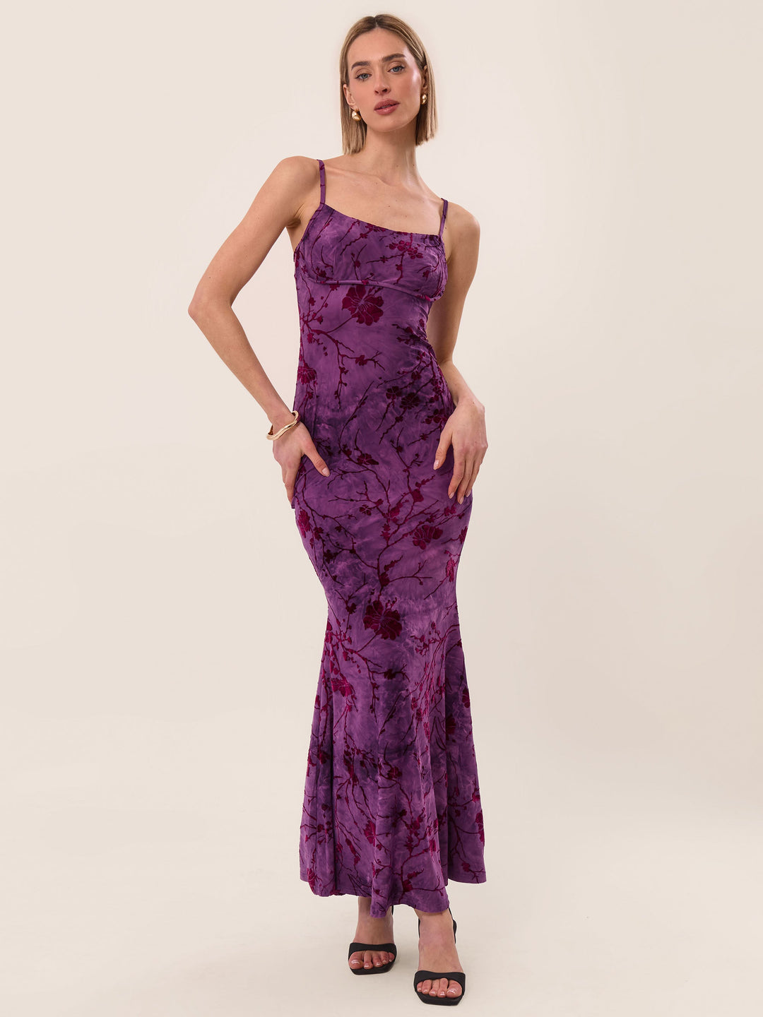 GRETA | GEBLÜMTES MAXIKLEID AUS SAMT