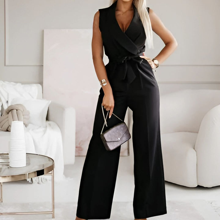 Cecilia | Ärmelloser Jumpsuit mit Wickeloptik und Taillengürtel für Frauen