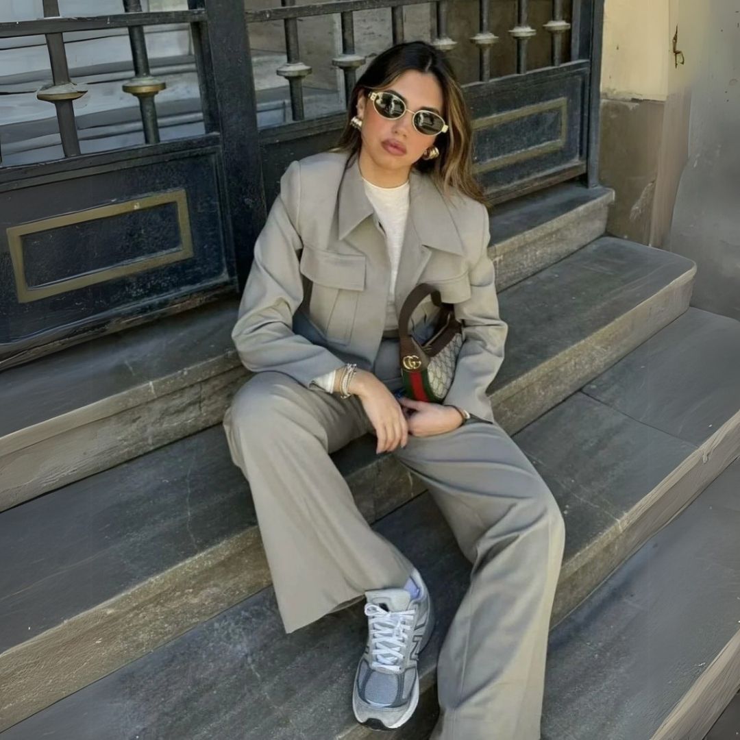 Claire | Zweiteiler mit Cropped-Blazer und weiter Hose für Frauen