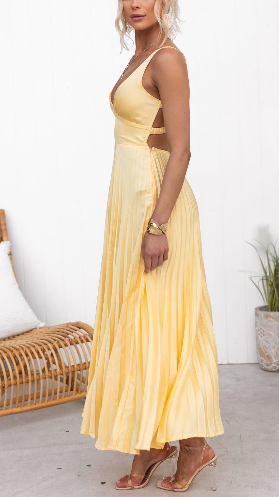 Nadine | Damen Elegant Plissee Trägerkleid